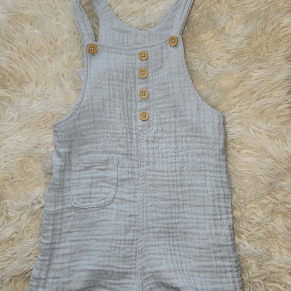 Gerber Baby. Guaze Overalls. Size 12 Months. Blue - Picture 2 of 4